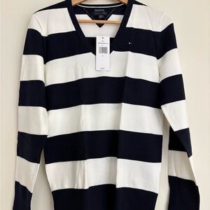Tommy Hilfiger Women’s Navy and White Striped V-Neck Sweater